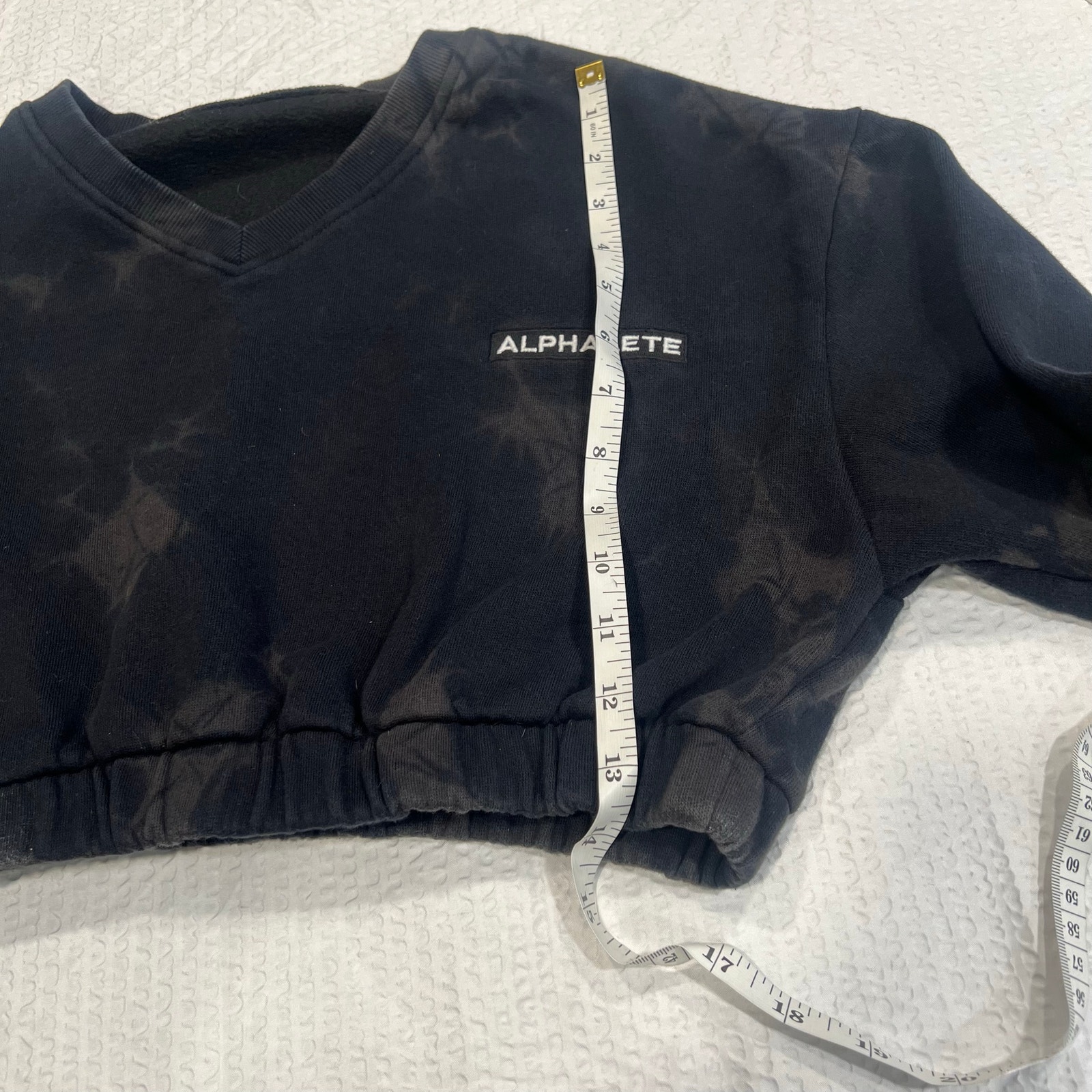Alphalete V Neck Pullover Cropped Hoodie Size M Black Tie Dye — image 6 of 8
